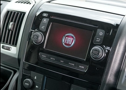 Autoradio peugeot boxer citroen jumper fiat ducato bluetooth android apple carplay gps2