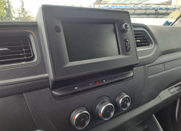 renault-trafic-master-nissan-nv400-