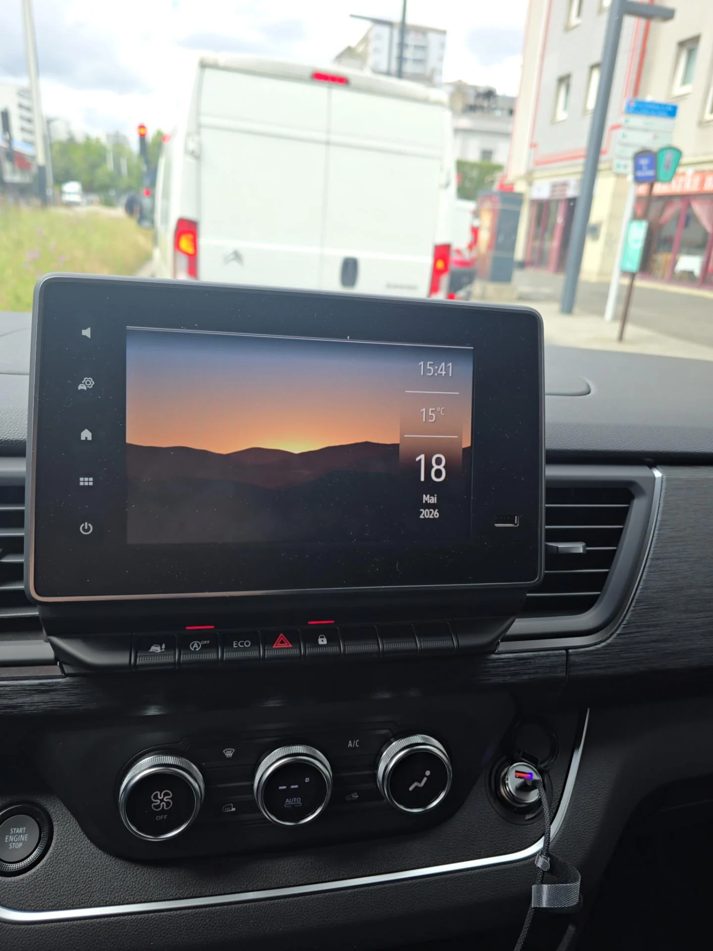 Nissan primaster autoradio