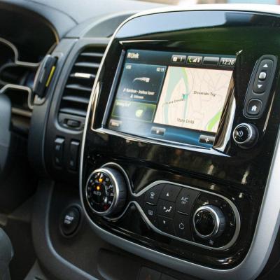 Renault trafic autoradio 1